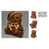 Figurka medvěda s vánoční čepicí 29 cm a LED světlem (3 varianty)
