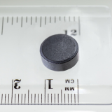 magnet   kulatý 12x5 (izotropní)