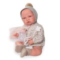 Novorozenecká panenka Lúa s čepičkou a bambulí, 42 cm
