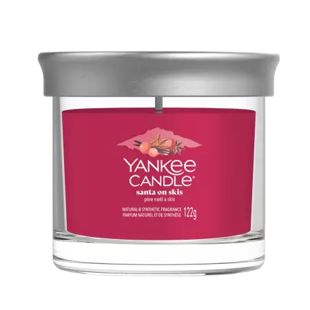 Svíčka Yankee Candle - SANTA ON SKIS, malá Svíčka Yankee Candle - SANTA ON SKIS, malá