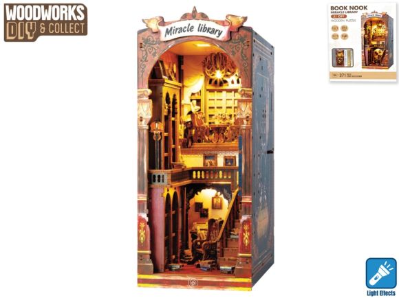 Woodworks dřevěná knihovna 371ks na baterie se světlem v krabičce