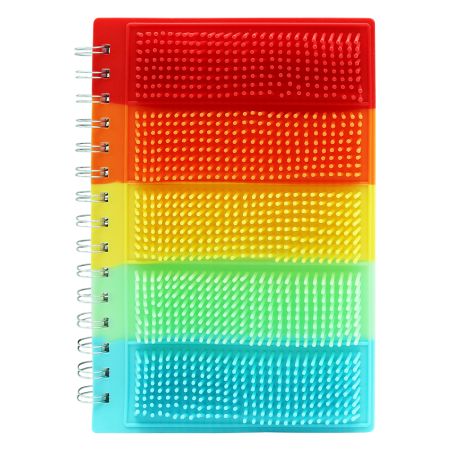 Zápisník pro děti A5 čtverečkovaný s masážními prvky na obálce Zápisník pro děti A5 čtverečkovaný s masážními prvky na obálce