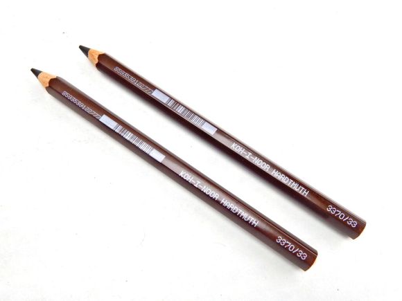 Pastelka 3370/33 hnědá tm. OK10