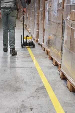 Značkovací sprej na podlahu Duraline 750, žlutá, DURABLE 114004 Značkovací sprej na podlahu Duraline 750, žlutá, DURABLE 114004