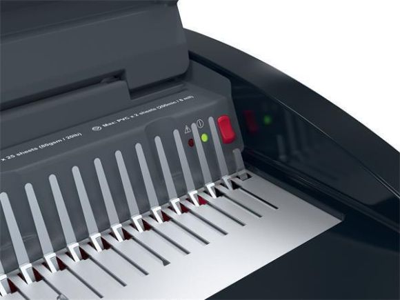 Vazač CombBind CB25E, vazba plastovým hřbetem, elektrický, 390 listů, GBC 4410064 Vazač CombBind CB25E, vazba plastovým hřbetem, elektrický, 390 listů, GBC 4410064