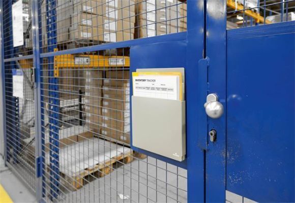 Držák na katalogy Info Box, šedá, na zeď, A4, na výšku, magnetický, DURABLE 507310 Držák na katalogy Info Box, šedá, na zeď, A4, na výšku, magnetický, DURABLE 507310