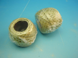 Nitě brilantní 25m zlaté  (6013)