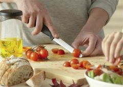 Nůž snídaňový Essential, 12 cm, FISKARS 1065569