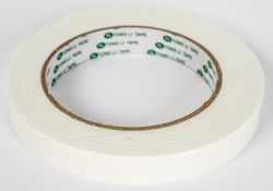 Lepicí páska oboustranná  - 8 mm x 2,2 m / bílá pěnová
