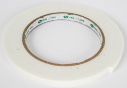 Lepicí páska oboustranná - 8 mm x 2,2 m / bílá pěnová